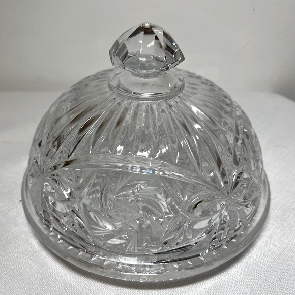 vintage crystal butter dish, American Cut Glass "Eleanor" collection, Pinwheel - Picture 1 of 7